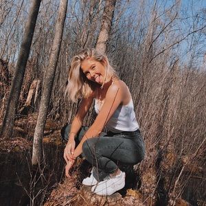 Meet your Posher, Britney